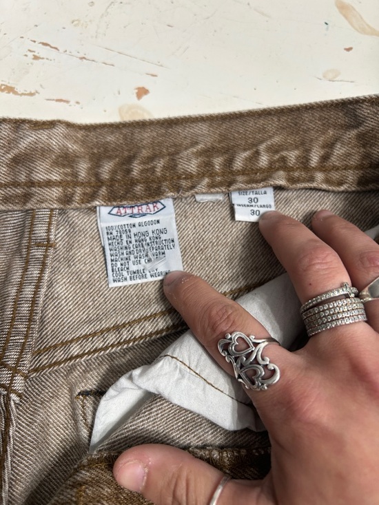 High-Rise Frayed Hem Brown Denim Shorts - Picture 5 of 9